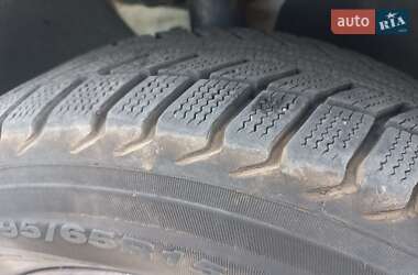 Вантажний фургон Volkswagen Caddy 2007 в  фото 23 Вантажний фургон Volkswagen Caddy 2007 в