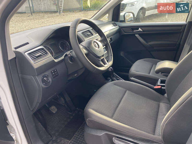 Минивэн Volkswagen Caddy 2017 в Калуше фото 17 Минивэн Volkswagen Caddy 2017 в Калуше