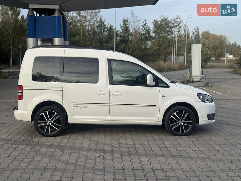 Минивэн Volkswagen Caddy 2013 в Львове