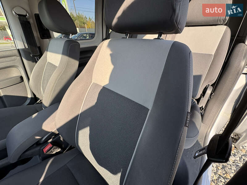 Мінівен Volkswagen Caddy 2010 в Чернівцях фото 26 Мінівен Volkswagen Caddy 2010 в Чернівцях