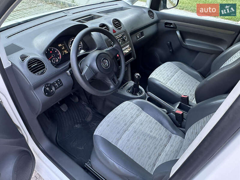 Грузовой фургон Volkswagen Caddy 2012 в Киеве фото 6 Грузовой фургон Volkswagen Caddy 2012 в Киеве