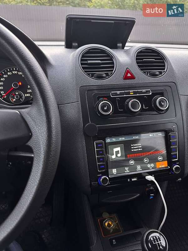 Мінівен Volkswagen Caddy 2014 в Сарнах