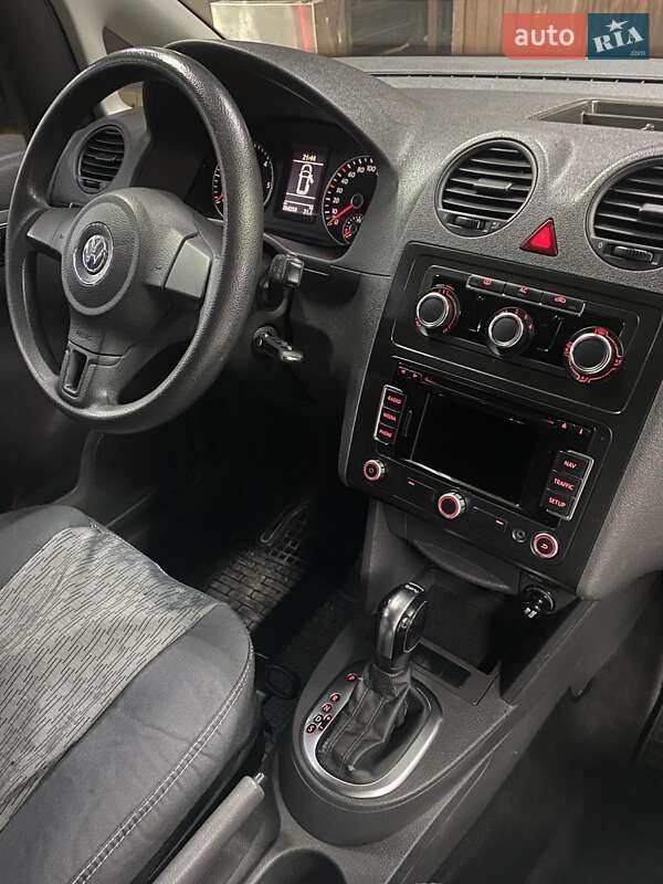 Вантажний фургон Volkswagen Caddy 2010 в Рівному фото 7 Вантажний фургон Volkswagen Caddy 2010 в Рівному