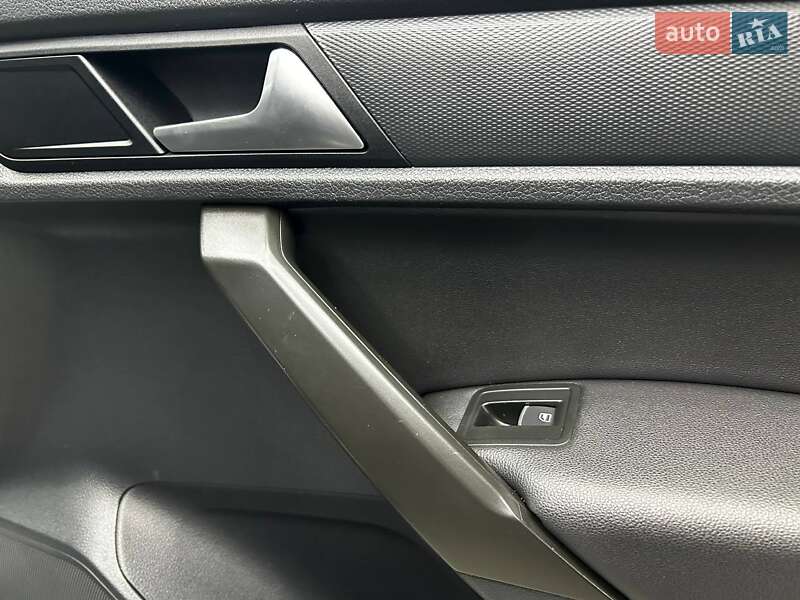 Мінівен Volkswagen Caddy 2017 в Чернівцях