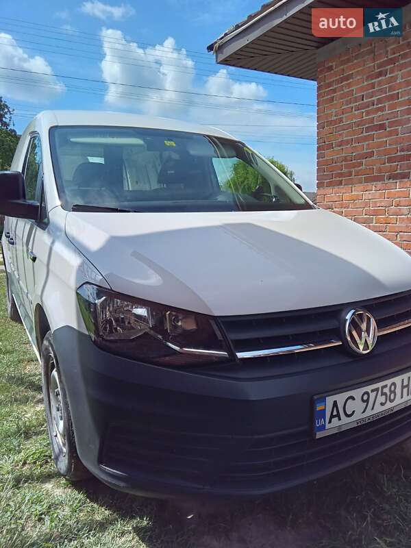 Грузовой фургон Volkswagen Caddy 2017 в Луцке