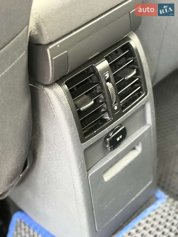 Минивэн Volkswagen Caddy 2014 в Киеве фото 13 Минивэн Volkswagen Caddy 2014 в Киеве