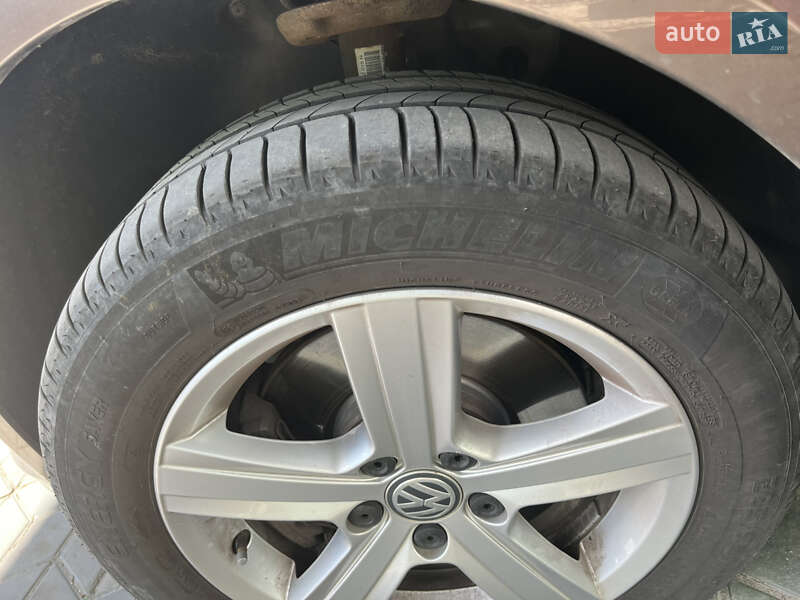 Минивэн Volkswagen Caddy 2012 в Долинской