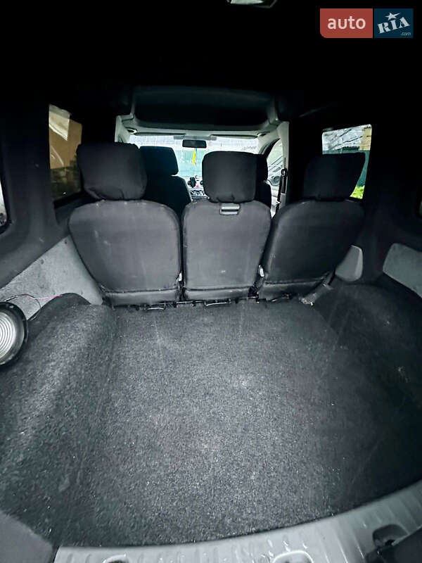 Минивэн Volkswagen Caddy 2008 в Тячеве фото 11 Минивэн Volkswagen Caddy 2008 в Тячеве