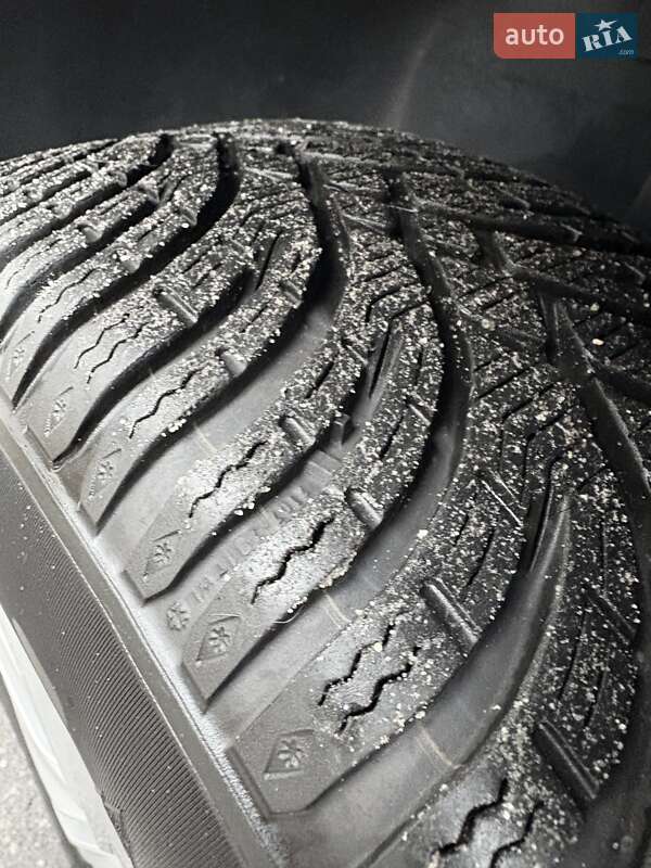 Минивэн Volkswagen Caddy 2015 в Киеве фото 13 Минивэн Volkswagen Caddy 2015 в Киеве