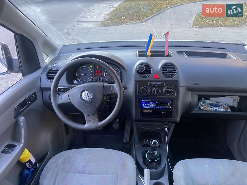 Мінівен Volkswagen Caddy 2009 в Львові