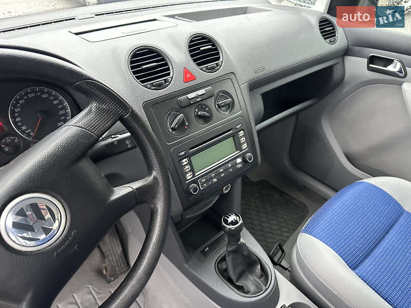 Мінівен Volkswagen Caddy 2006 в Кам'янському