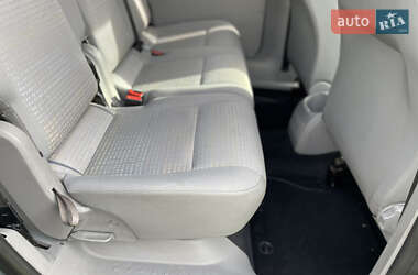 Минивэн Volkswagen Caddy 2008 в Староконстантинове