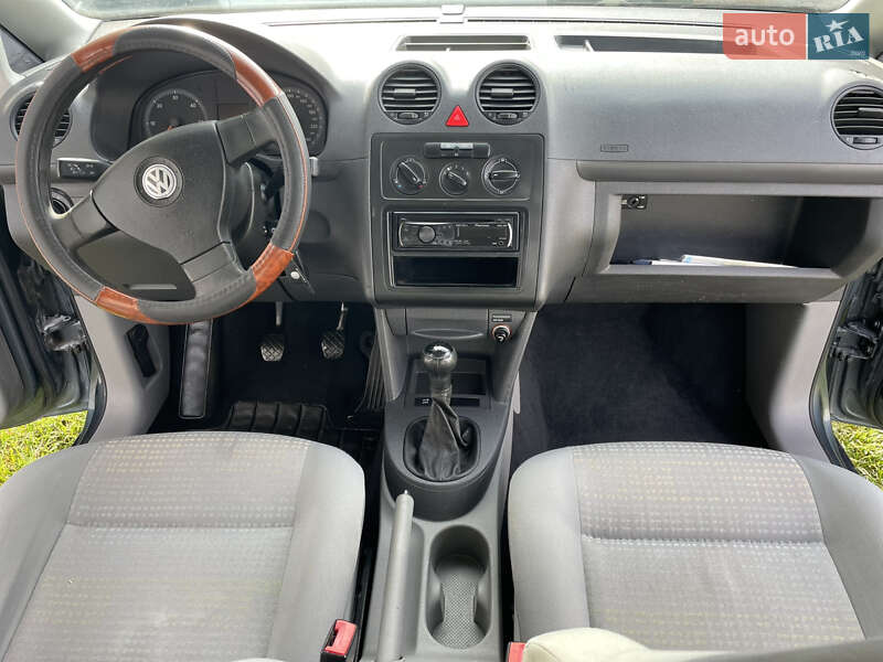 Минивэн Volkswagen Caddy 2008 в Староконстантинове