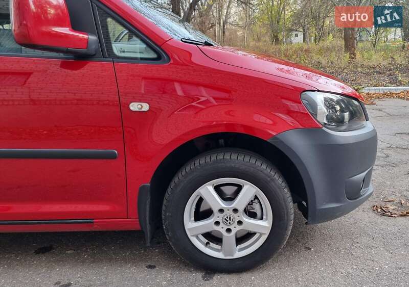 Минивэн Volkswagen Caddy 2014 в Киеве фото 15 Минивэн Volkswagen Caddy 2014 в Киеве