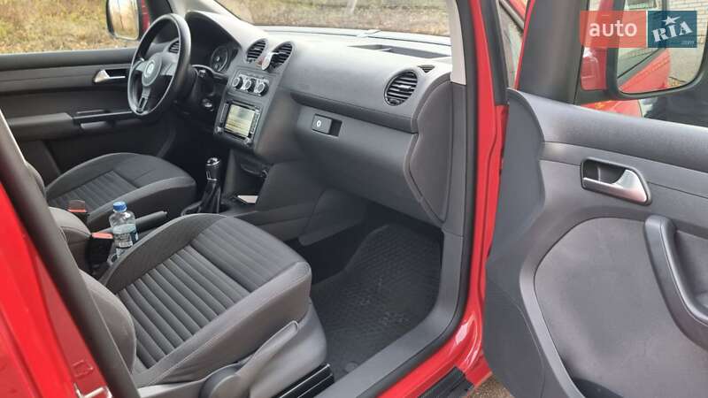 Минивэн Volkswagen Caddy 2014 в Киеве фото 20 Минивэн Volkswagen Caddy 2014 в Киеве