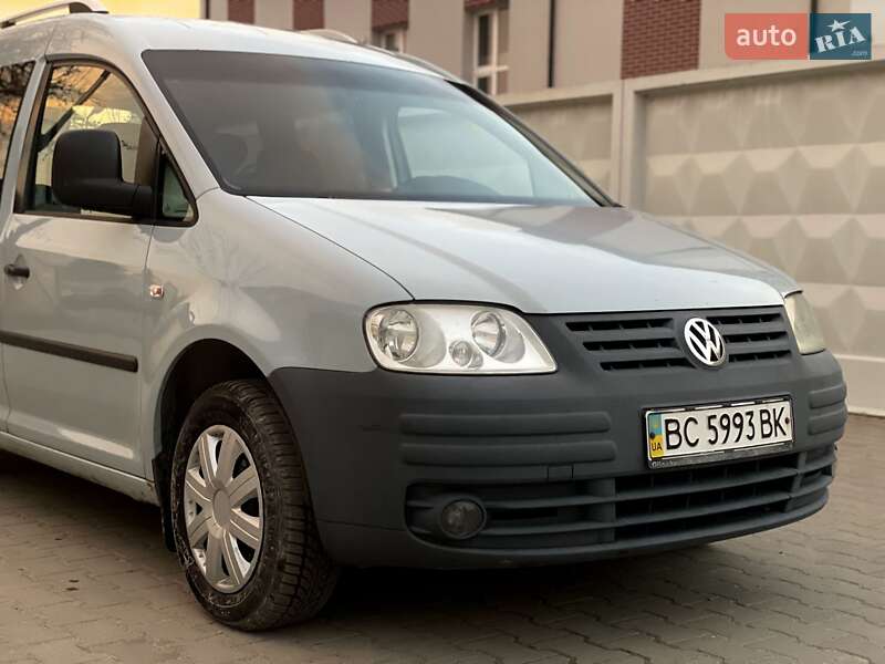 Минивэн Volkswagen Caddy 2004 в Львове