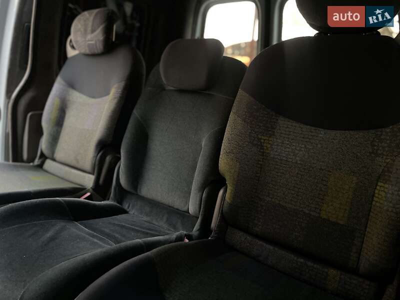 Минивэн Volkswagen Caddy 2004 в Львове