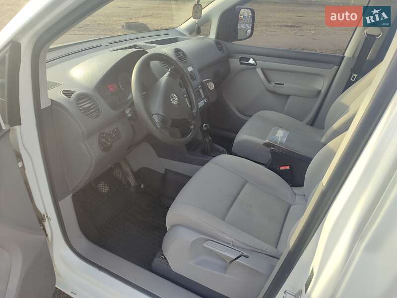 Минивэн Volkswagen Caddy 2006 в Киеве фото 8 Минивэн Volkswagen Caddy 2006 в Киеве