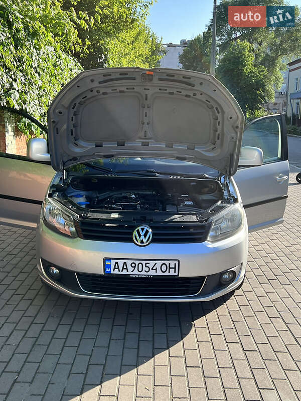 Грузопассажирский фургон Volkswagen Caddy 2010 в Киеве фото 6 Грузопассажирский фургон Volkswagen Caddy 2010 в Киеве