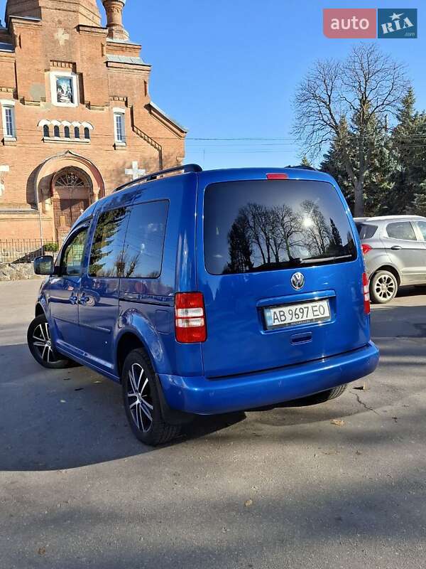 Мінівен Volkswagen Caddy 2015 в Іллінцях