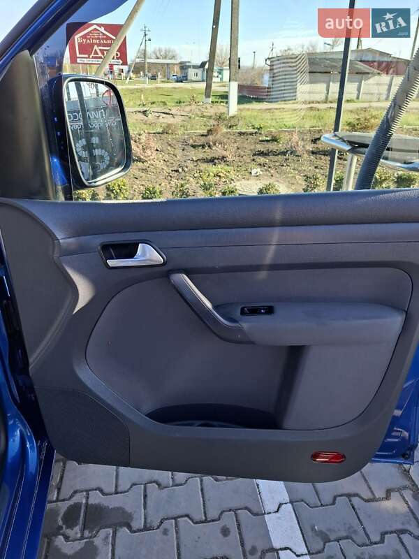 Мінівен Volkswagen Caddy 2015 в Іллінцях