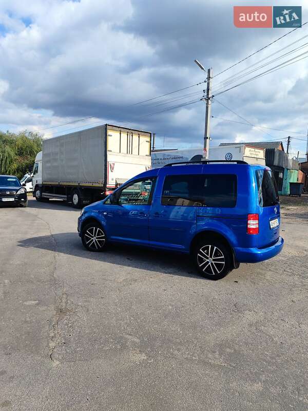 Мінівен Volkswagen Caddy 2015 в Іллінцях