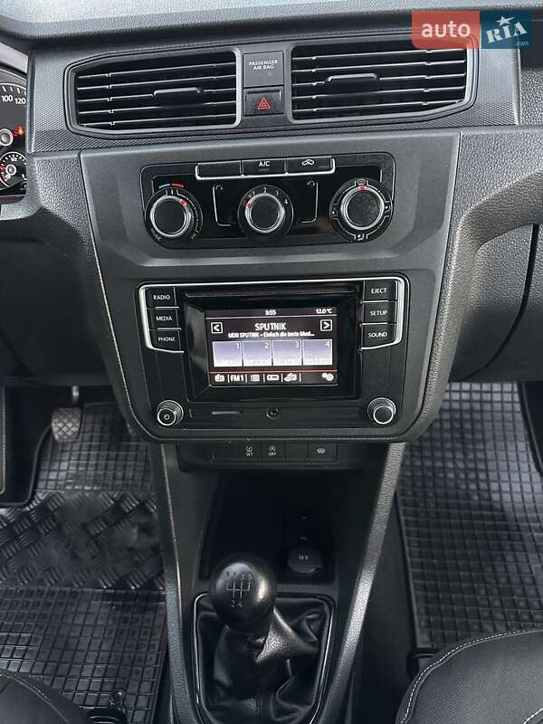 Минивэн Volkswagen Caddy 2017 в Казатине