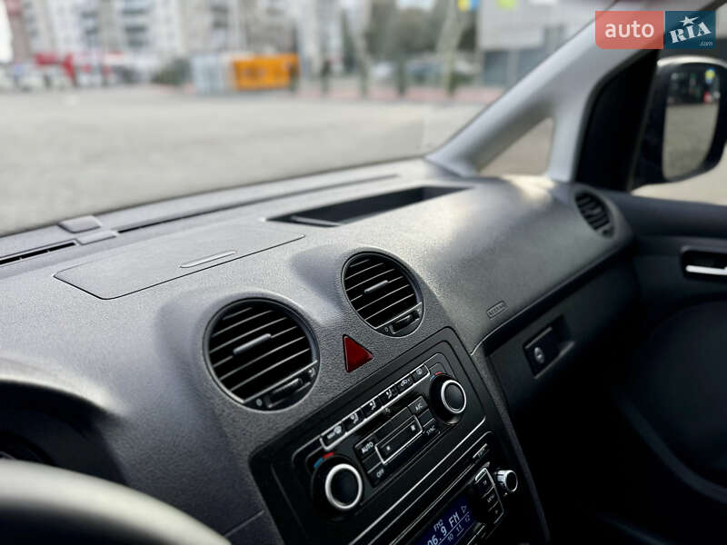 Минивэн Volkswagen Caddy 2014 в Луцке