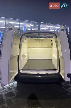 Грузовой фургон Volkswagen Caddy 2019 в Киеве