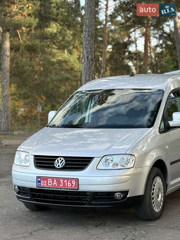 Минивэн Volkswagen Caddy 2010 в Виннице