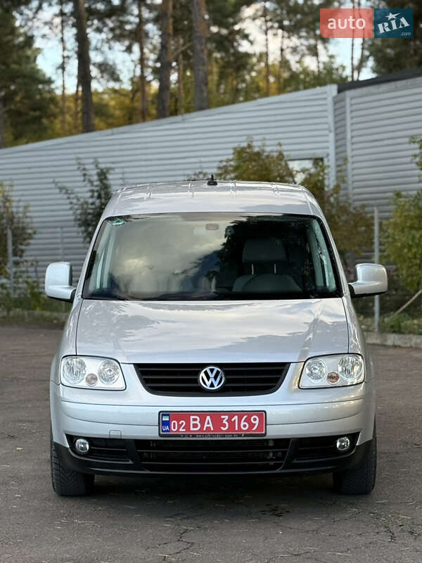 Минивэн Volkswagen Caddy 2010 в Виннице