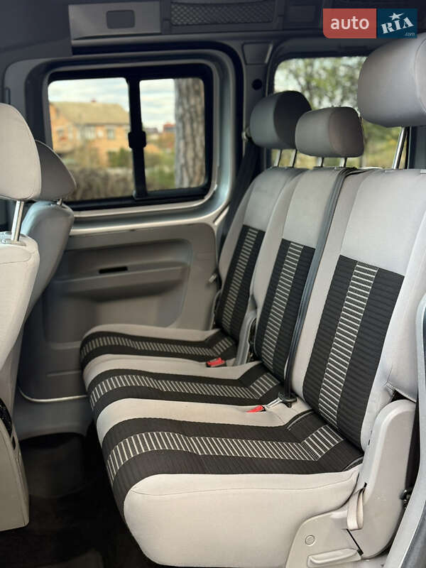 Минивэн Volkswagen Caddy 2010 в Виннице