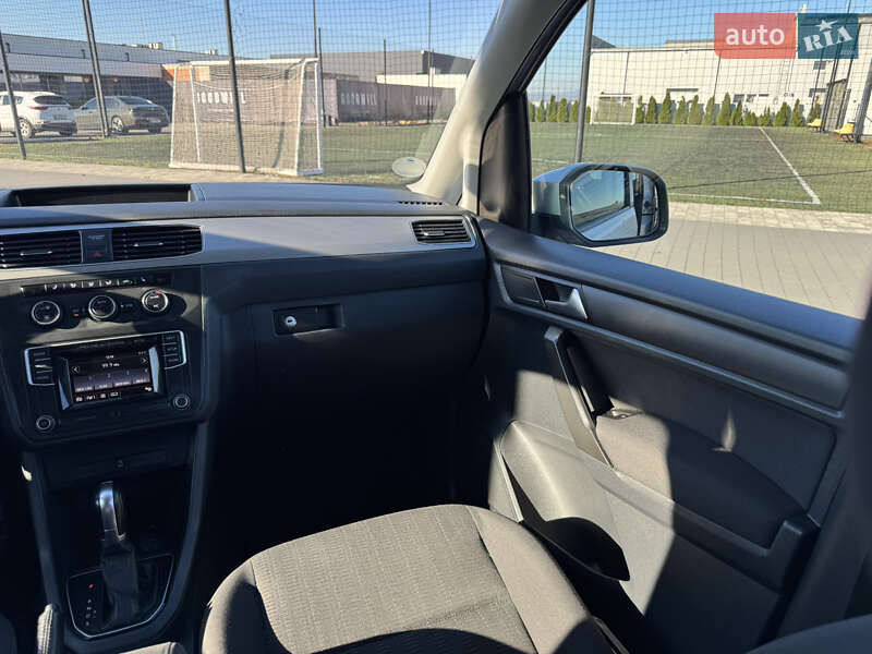 Мінівен Volkswagen Caddy 2016 в Мукачевому