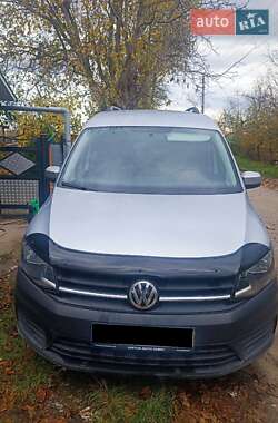 Минивэн Volkswagen Caddy 2015 в Кельменцах