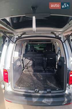 Минивэн Volkswagen Caddy 2015 в Кельменцах