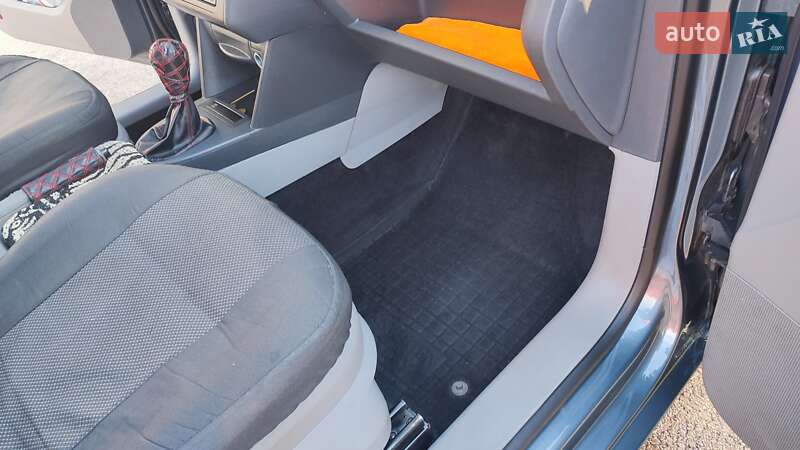 Мінівен Volkswagen Caddy 2010 в Харкові