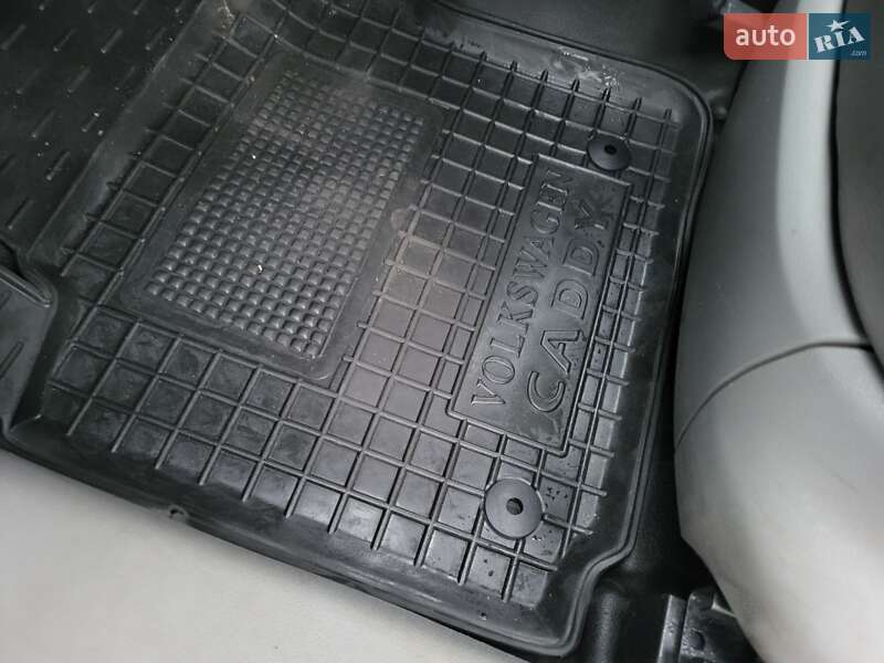 Минивэн Volkswagen Caddy 2006 в Хмельницком фото 74 Минивэн Volkswagen Caddy 2006 в Хмельницком