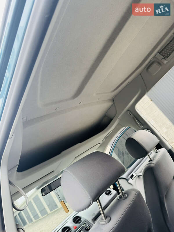 Минивэн Volkswagen Caddy 2008 в Ровно