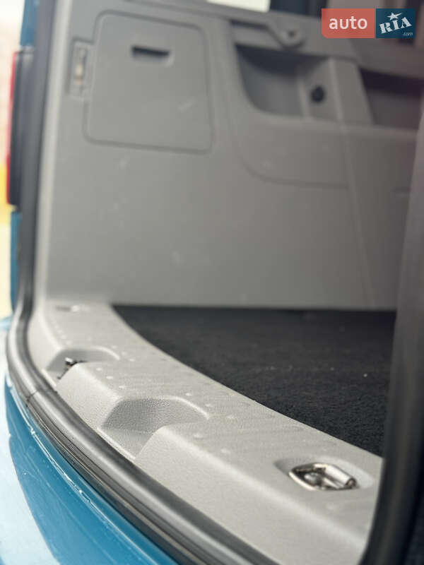 Минивэн Volkswagen Caddy 2008 в Ровно