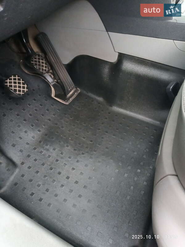 Вантажний фургон Volkswagen Caddy 2008 в Кривому Розі фото 8 Вантажний фургон Volkswagen Caddy 2008 в Кривому Розі