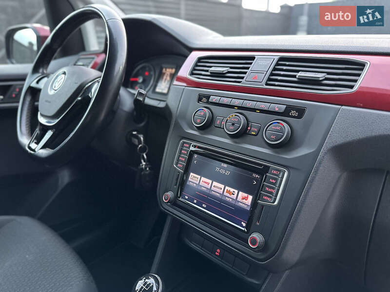 Минивэн Volkswagen Caddy 2015 в Луцке фото 45 Минивэн Volkswagen Caddy 2015 в Луцке