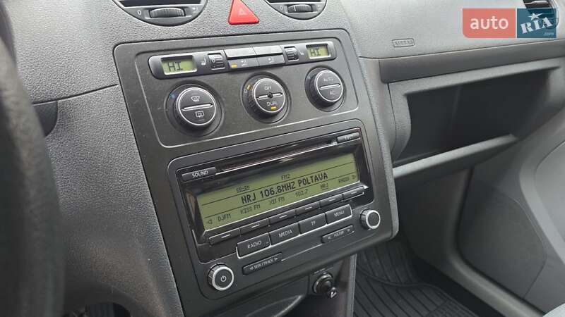 Мінівен Volkswagen Caddy 2010 в Полтаві