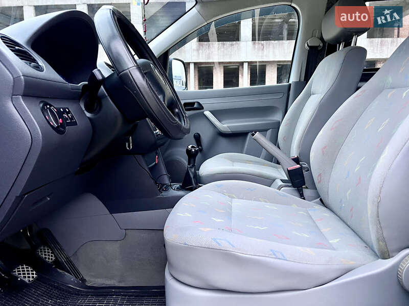 Мінівен Volkswagen Caddy 2005 в Тернополі фото 25 Мінівен Volkswagen Caddy 2005 в Тернополі