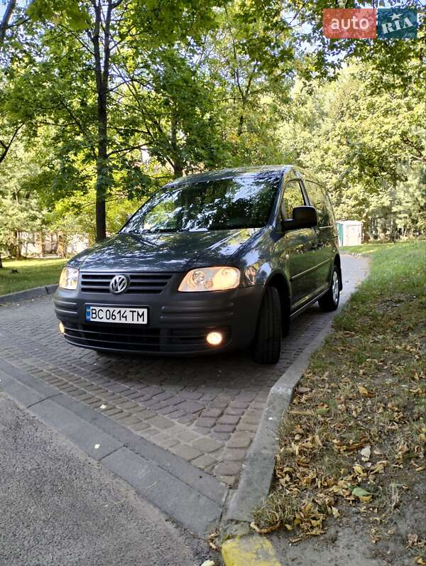 Минивэн Volkswagen Caddy 2009 в Львове