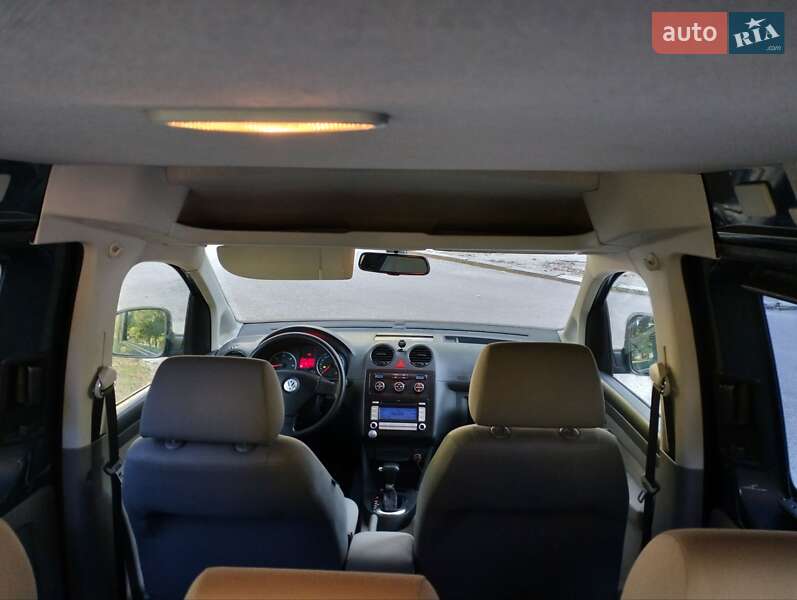 Минивэн Volkswagen Caddy 2009 в Львове