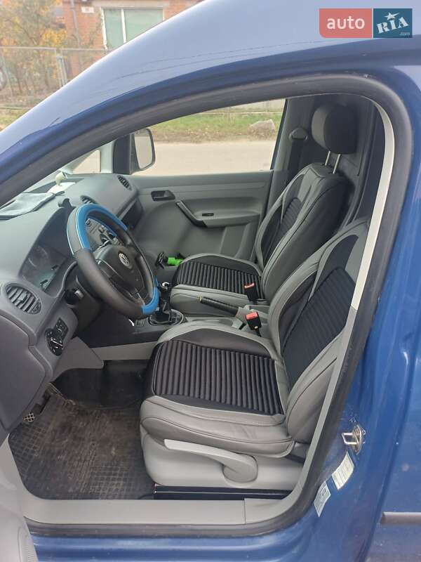 Вантажний фургон Volkswagen Caddy 2009 в Полтаві фото 5 Вантажний фургон Volkswagen Caddy 2009 в Полтаві