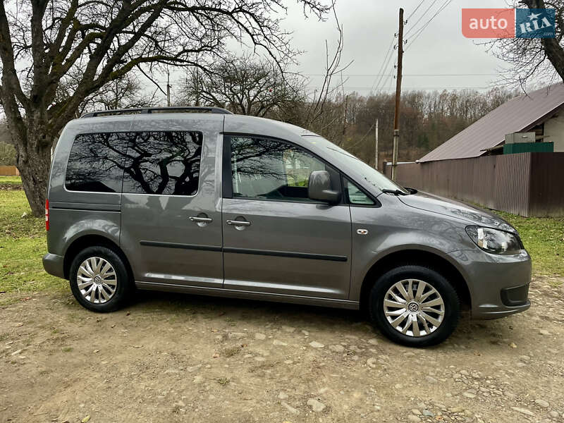 Мінівен Volkswagen Caddy 2015 в Коломиї