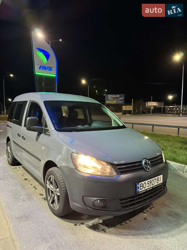 Volkswagen Caddy 2011