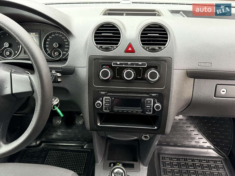 Минивэн Volkswagen Caddy 2014 в Хмельницком