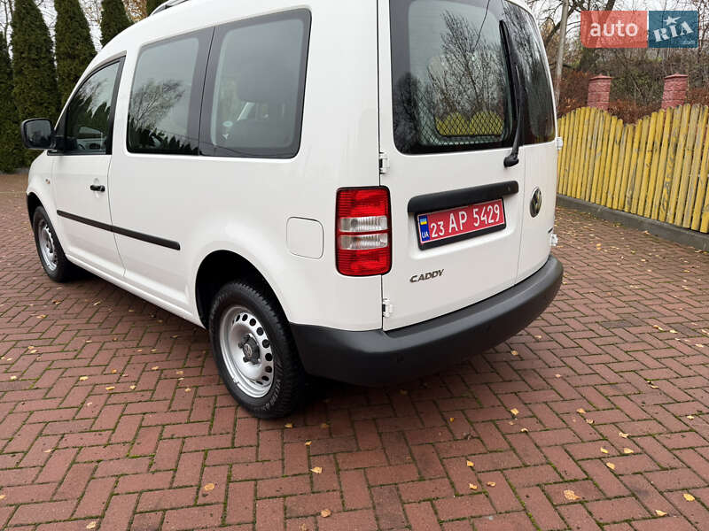 Минивэн Volkswagen Caddy 2014 в Хмельницком